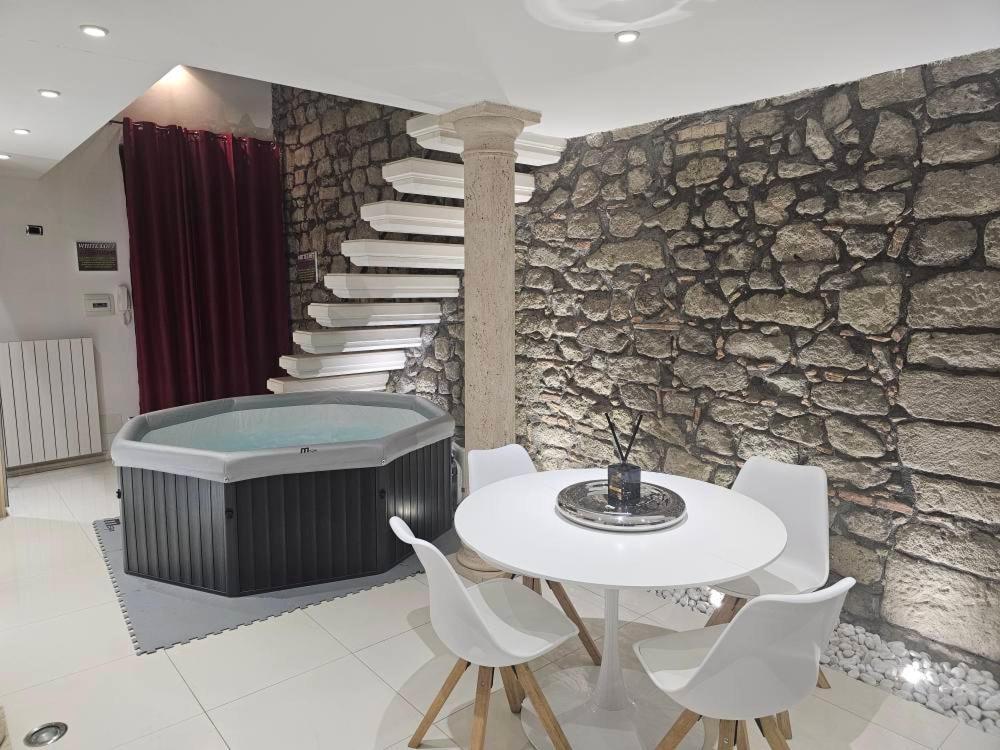 White Loft & Spa Витербо Екстериор снимка